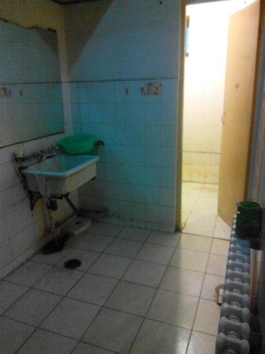 洪家楼西路82号