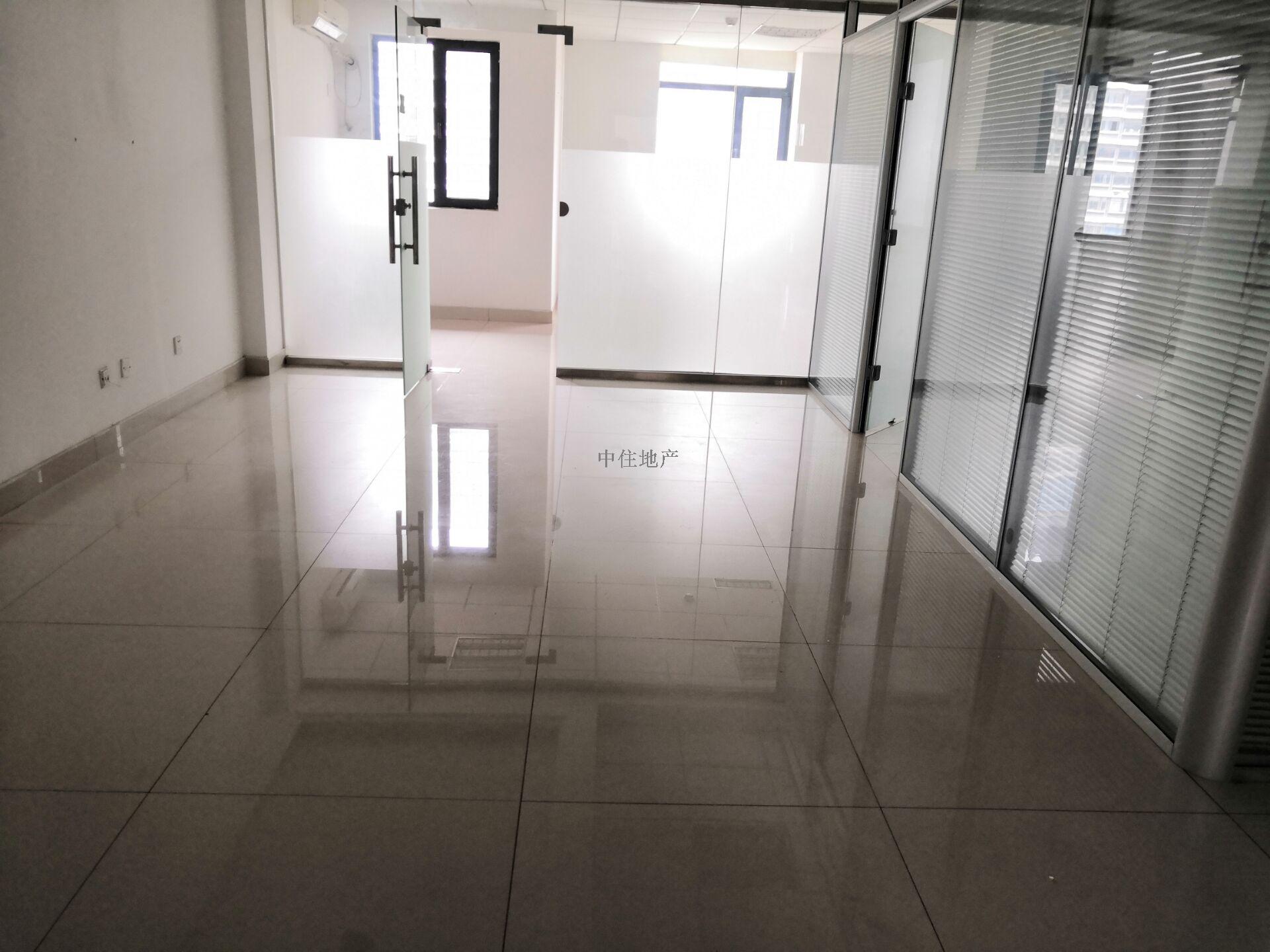  中铁财智中心 南北