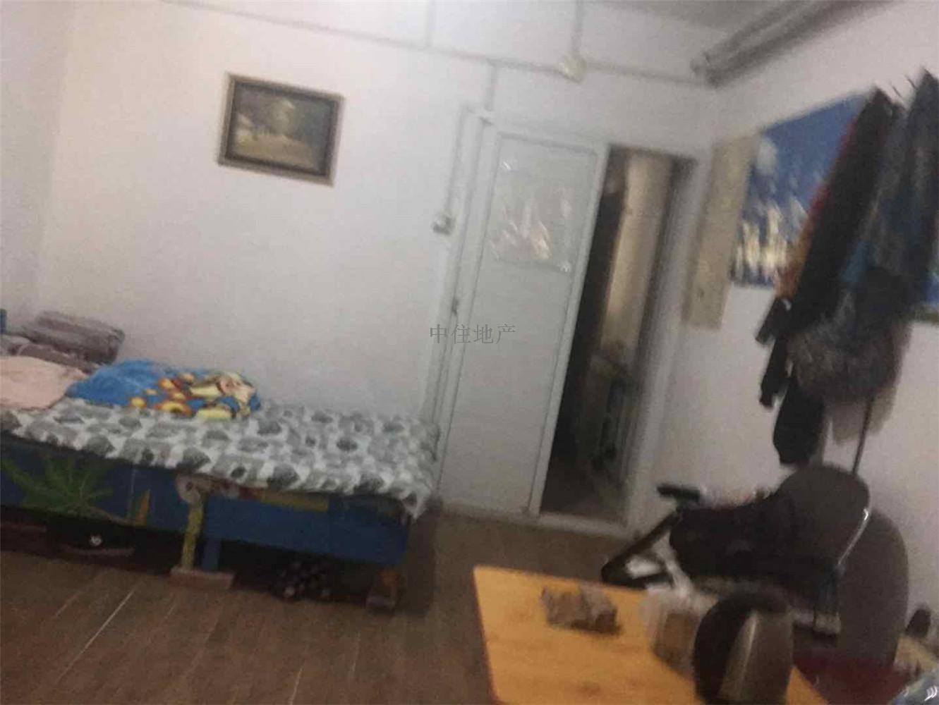  胜利大街40号  南