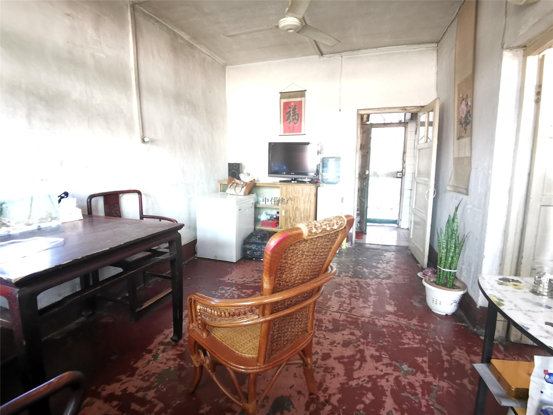 经八路单位宿舍