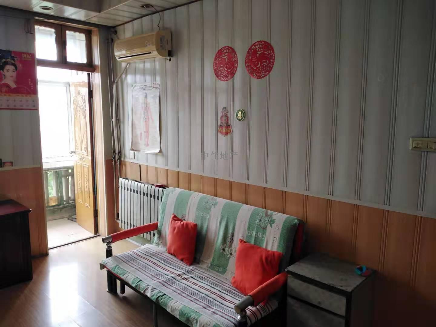  八里桥 三角线55号院 三室一厅 六楼 随时看房