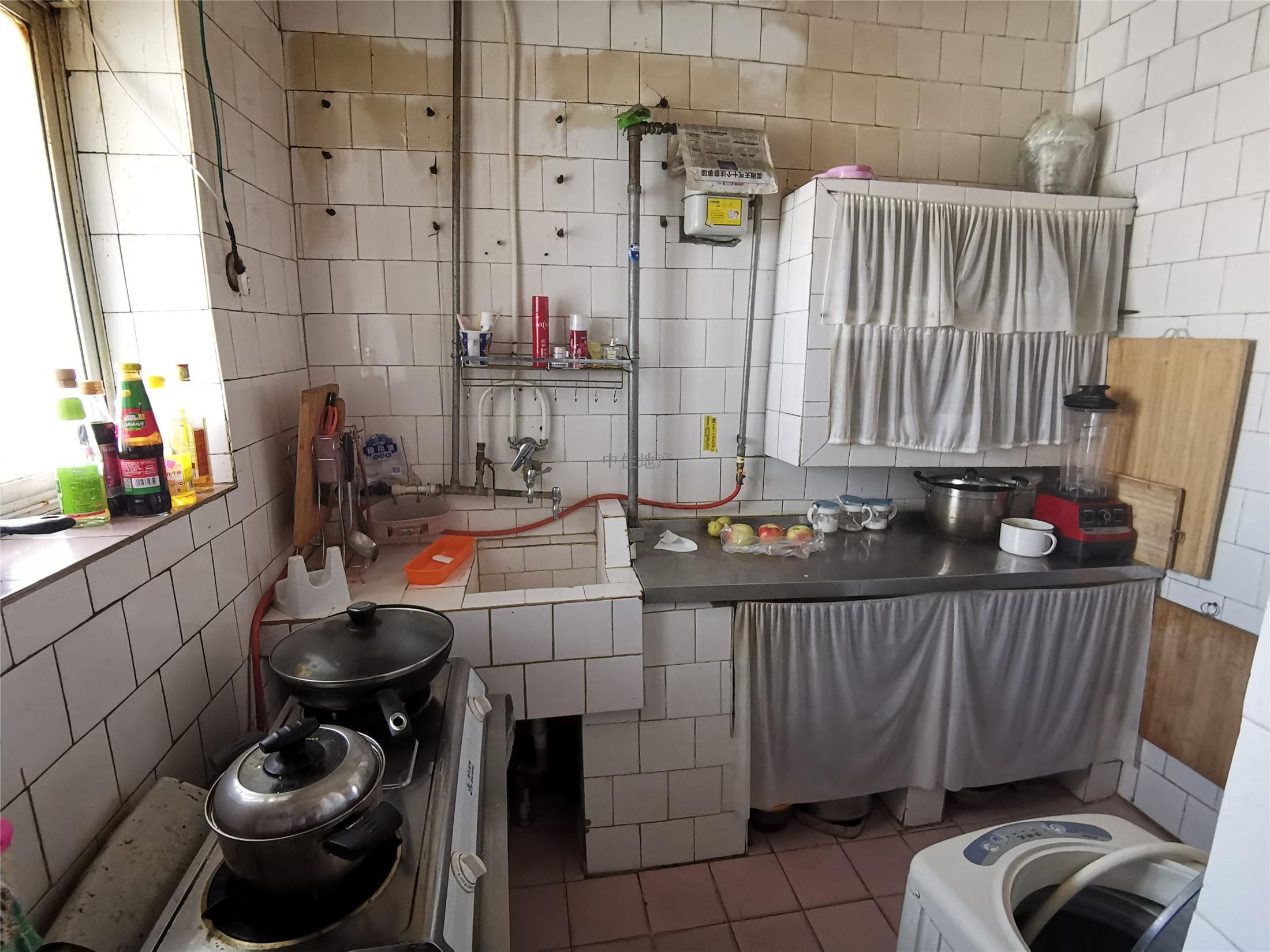 经八路单位宿舍