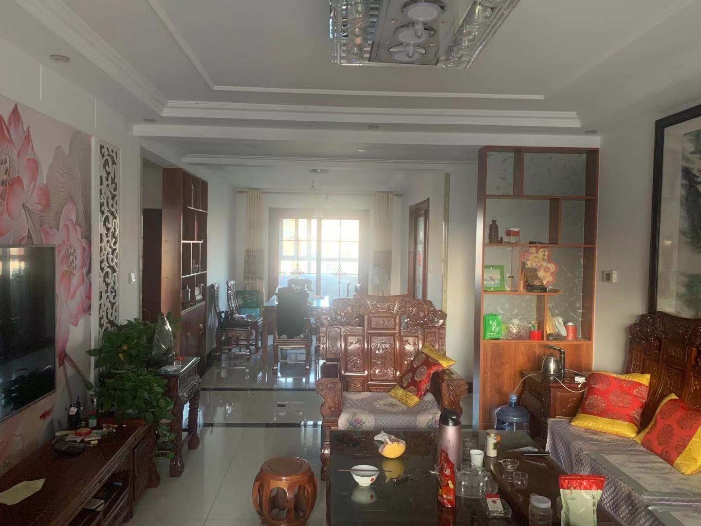 银丰唐郡荷花园