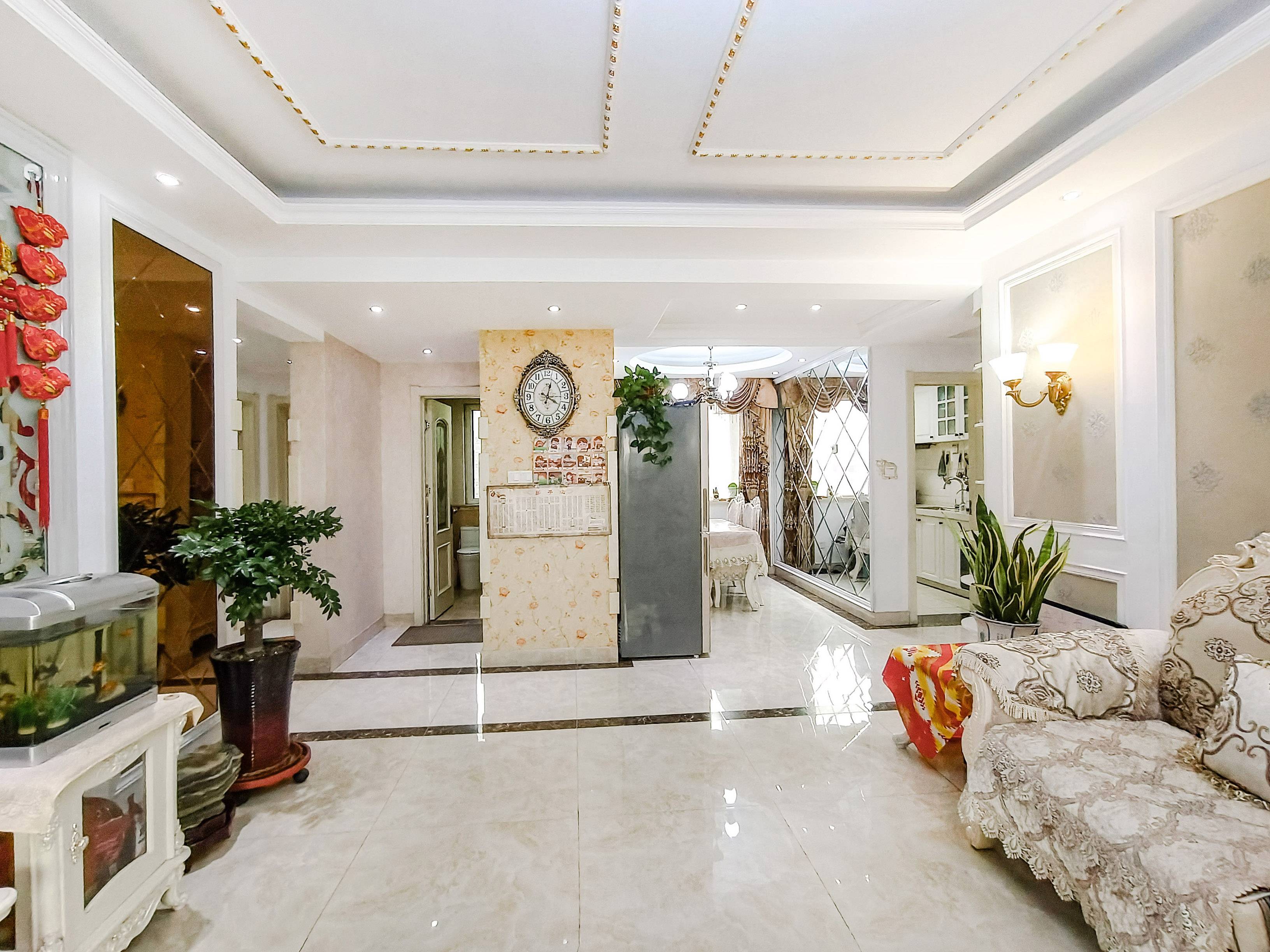 天鸿万象新天理想郡