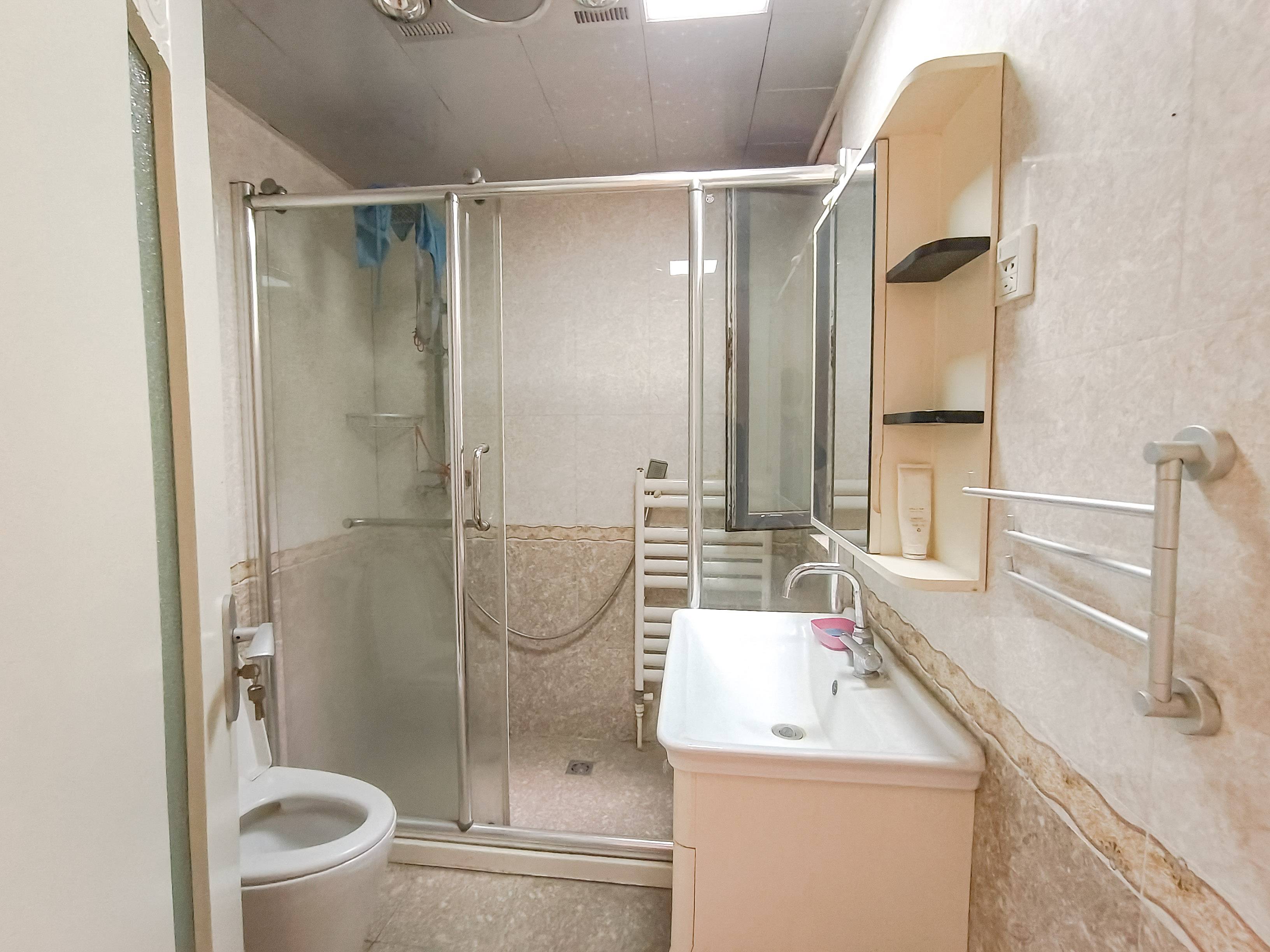 天鸿万象新天四区