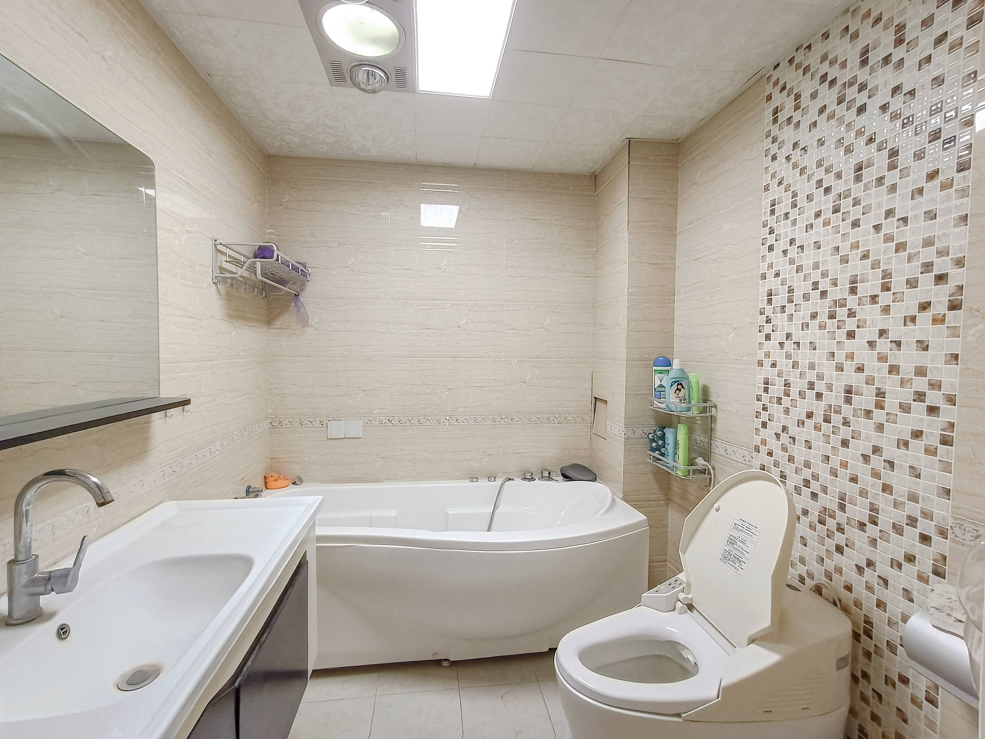 天鸿万象新天四区