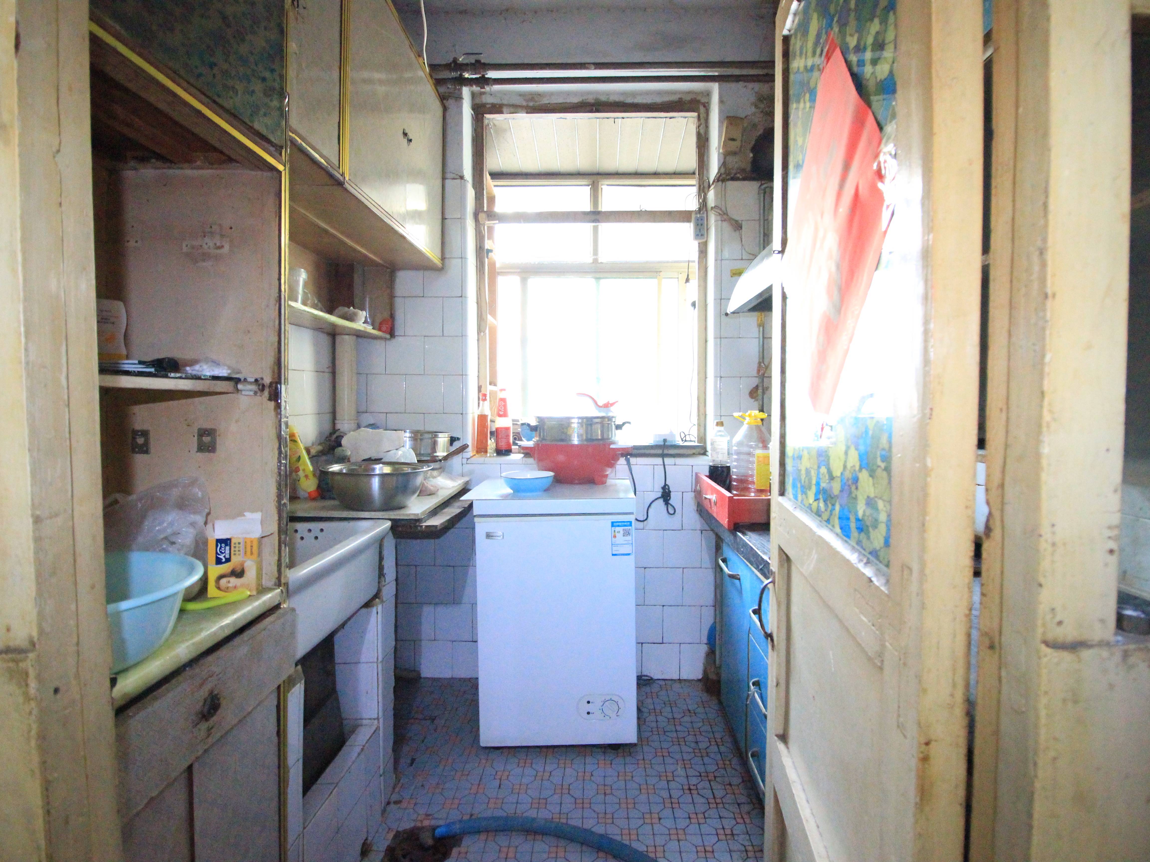 万盛街单位宿舍