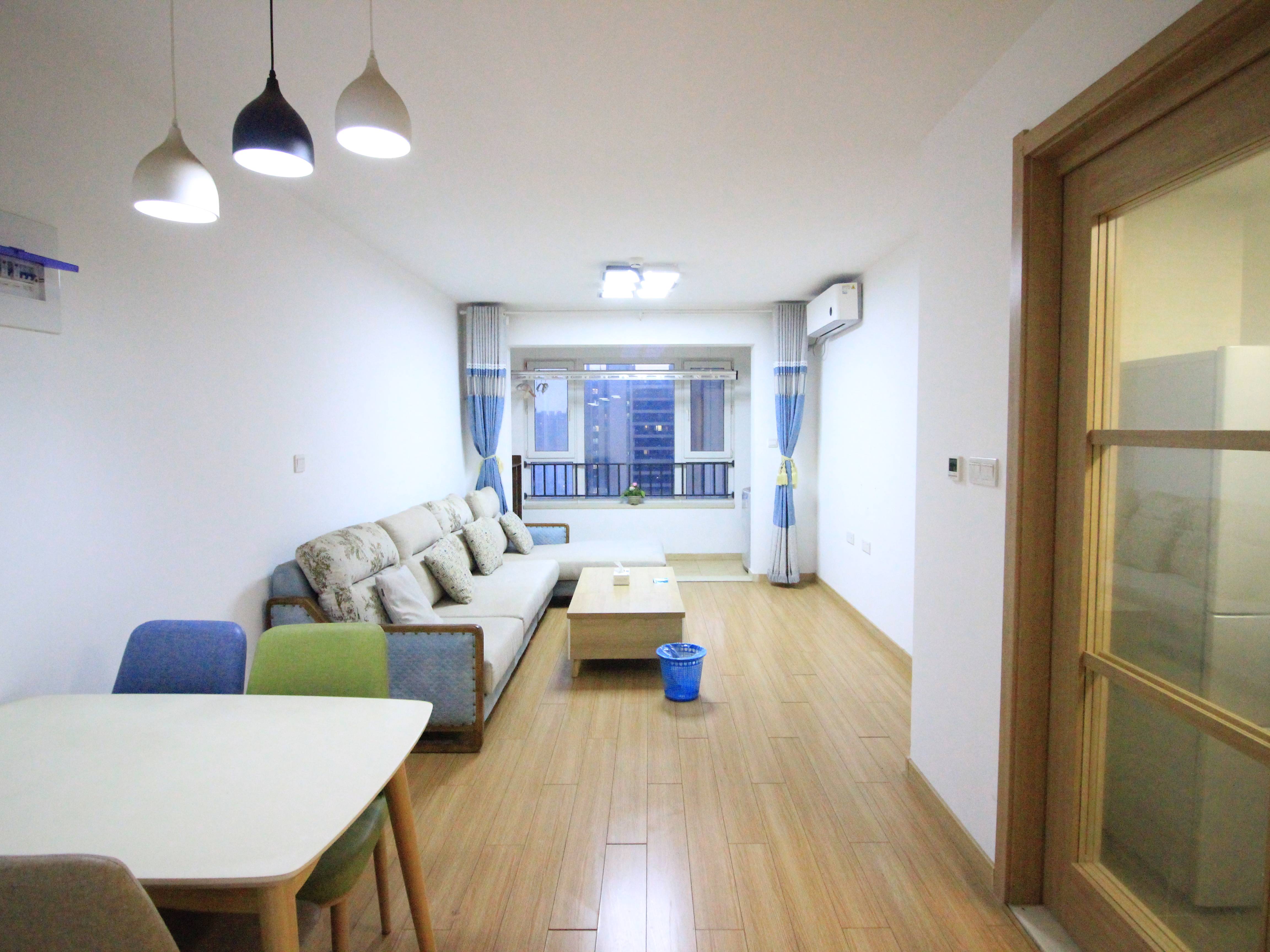  万科精装三室电梯地暖好房，泺口荣盛花语馨苑北，低总价