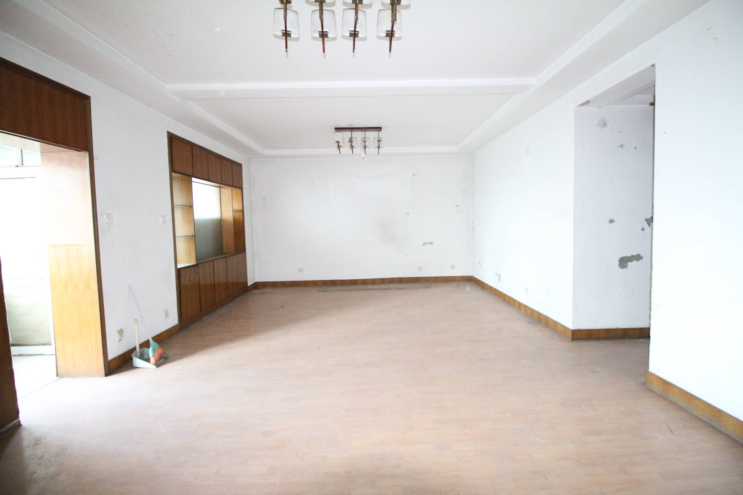  工业北路349号 南北