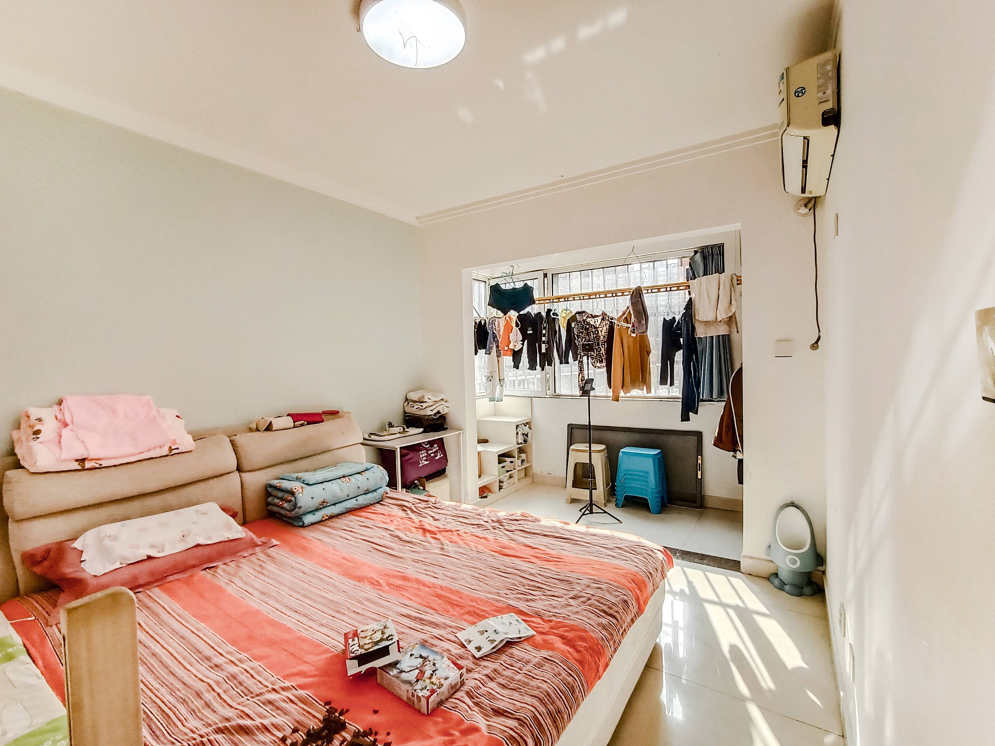 天鸿万象新天理想郡