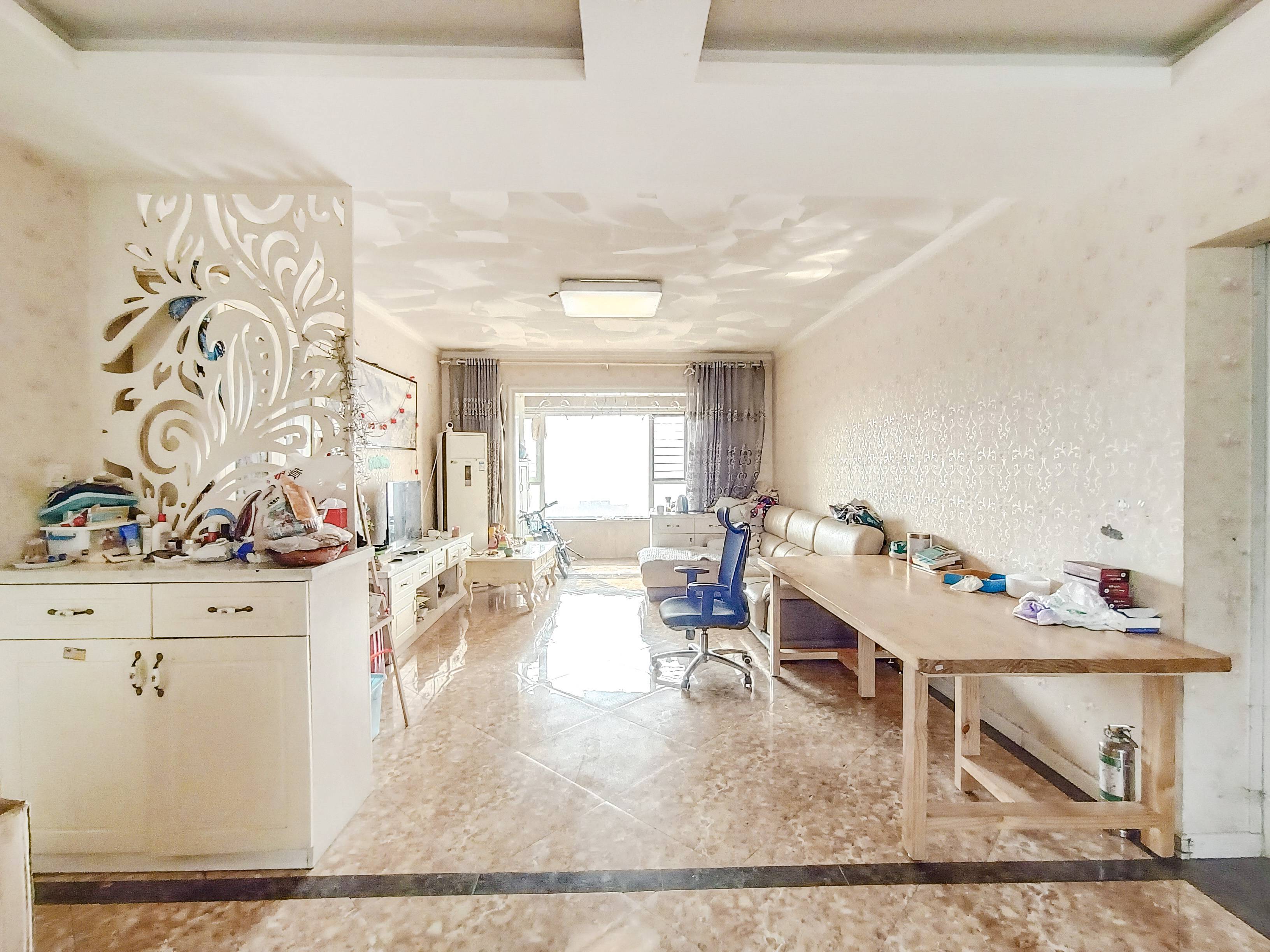 天鸿万象新天四区