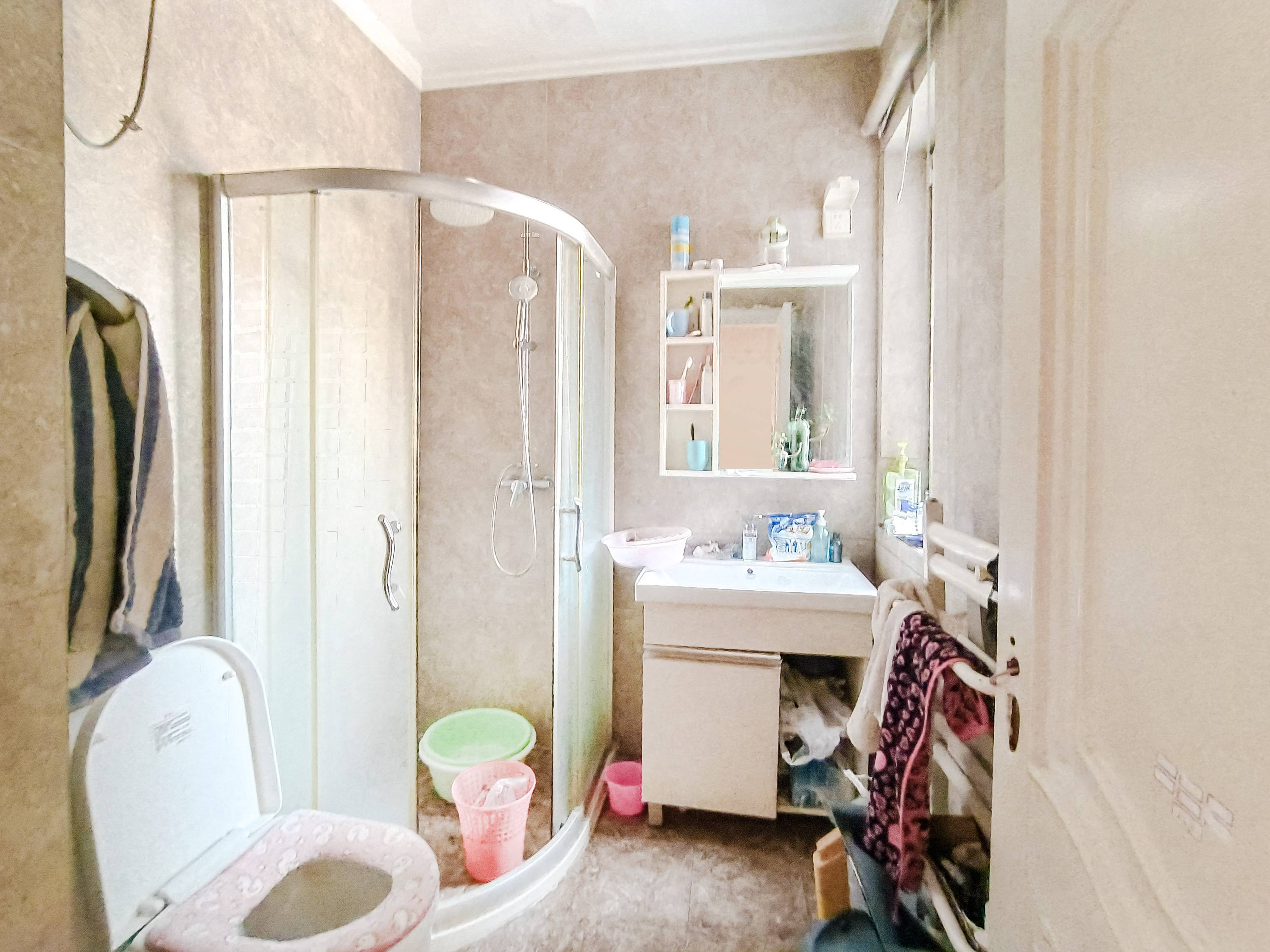 天鸿万象新天四区