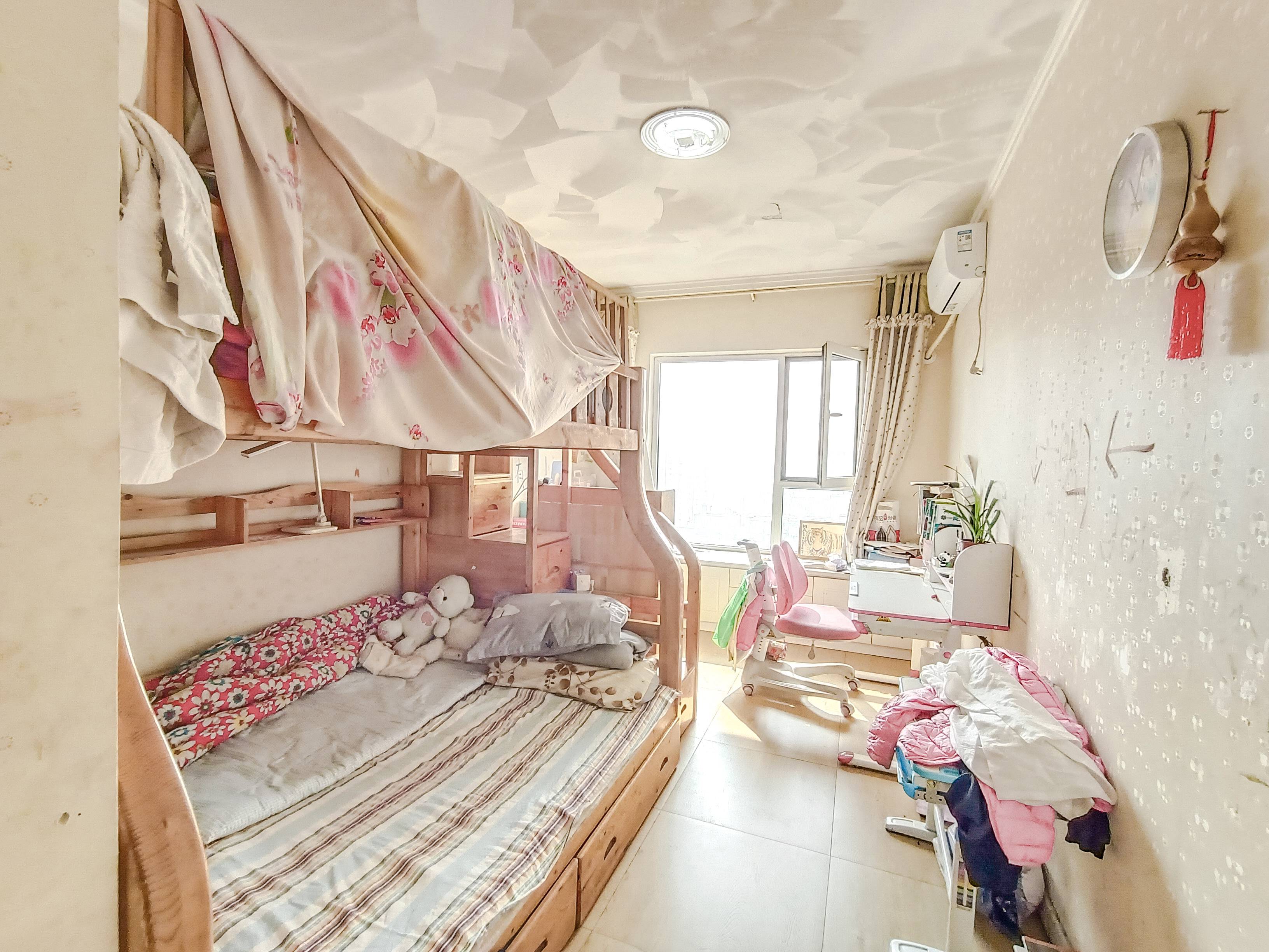 天鸿万象新天四区