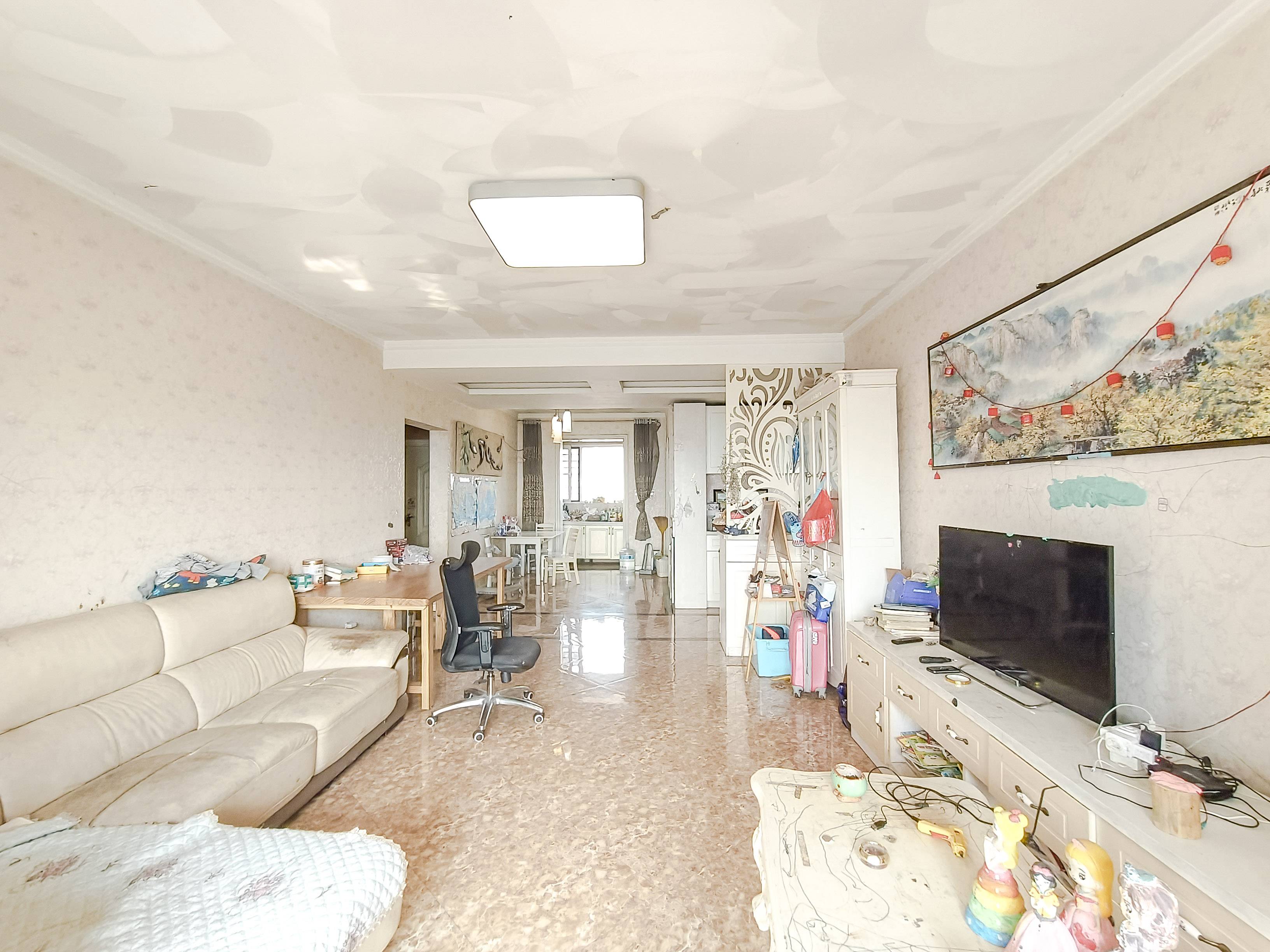 天鸿万象新天四区