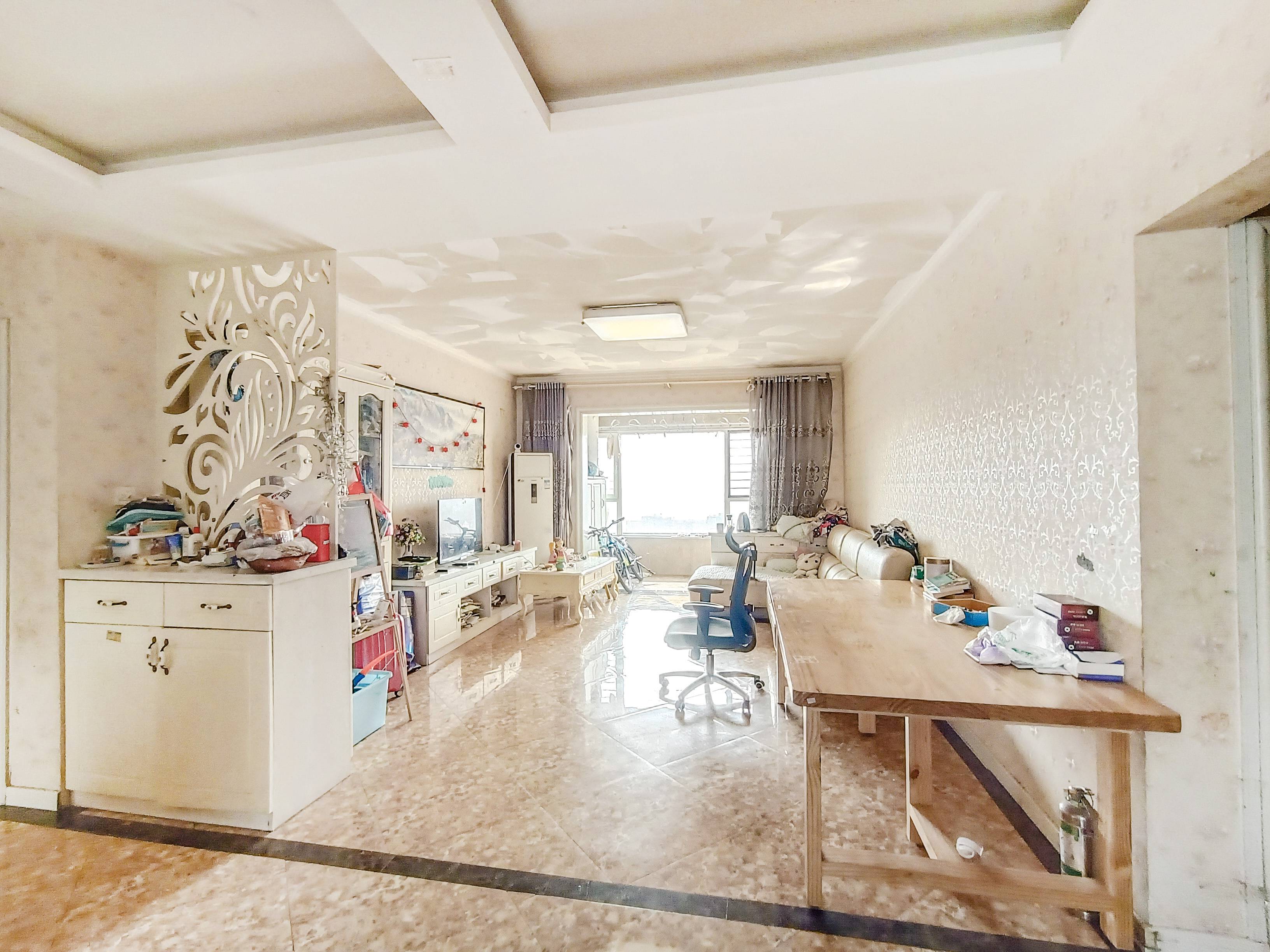 天鸿万象新天四区