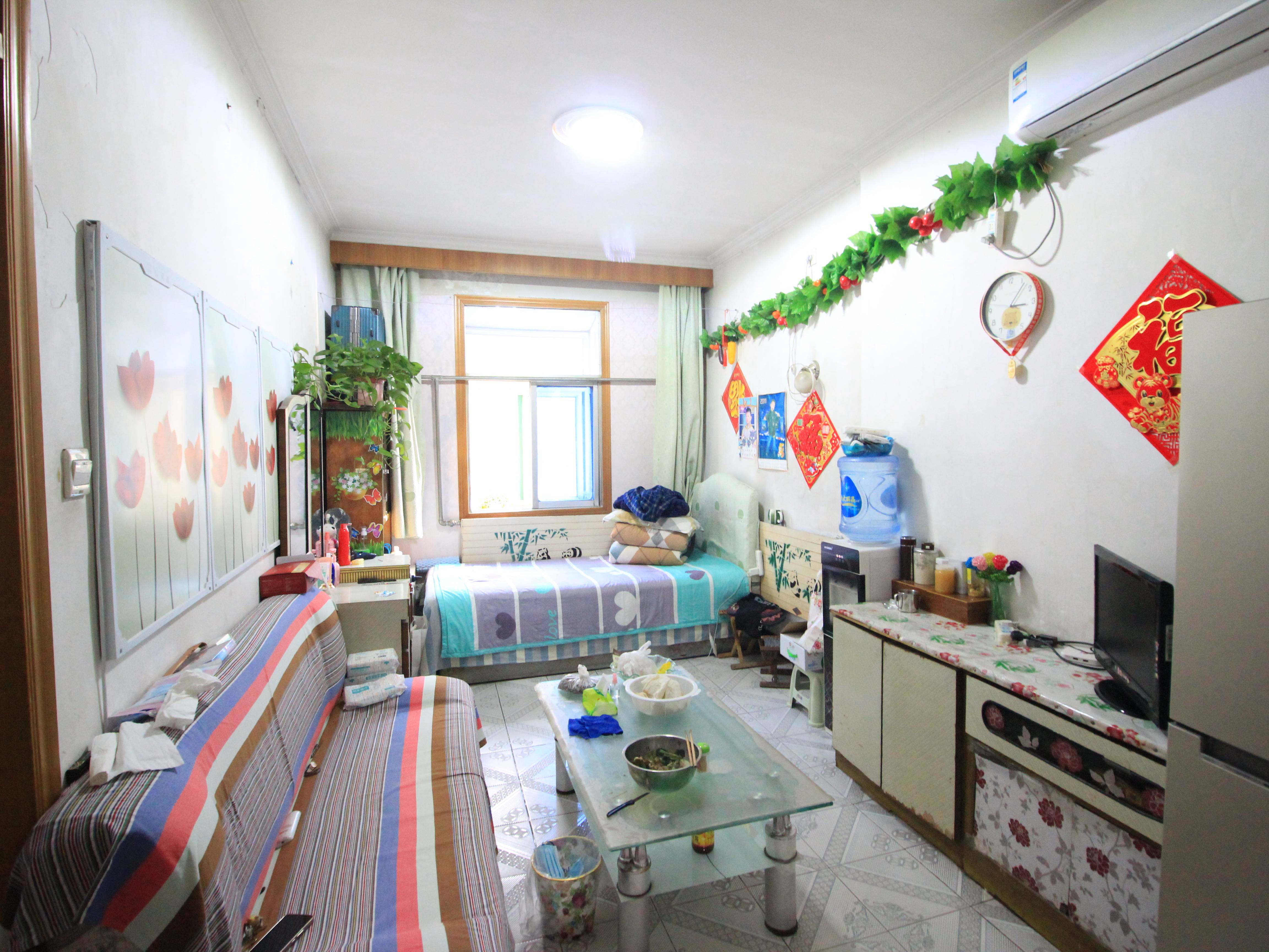  三角线街45号楼 南