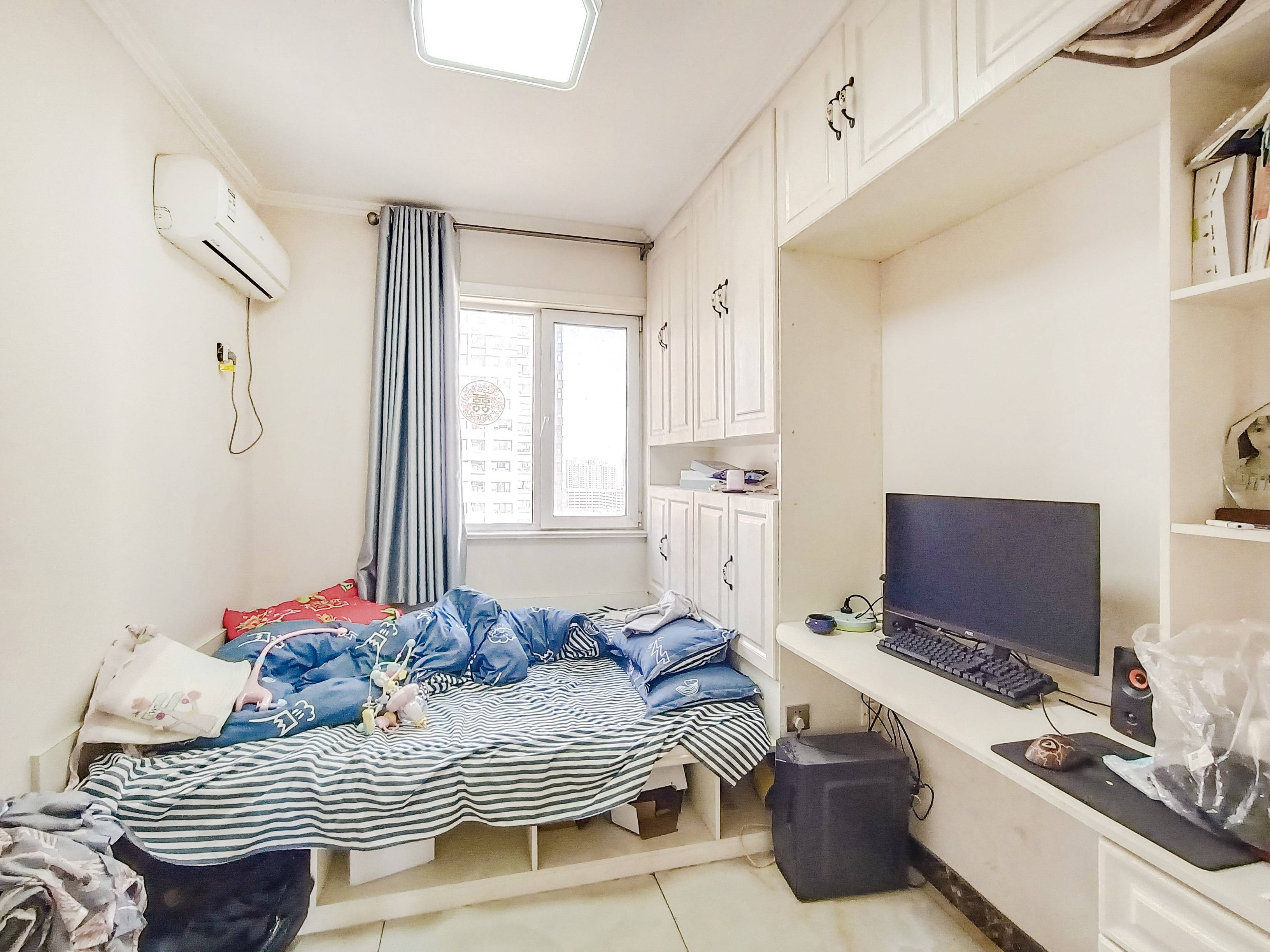 天鸿万象新天哈佛郡