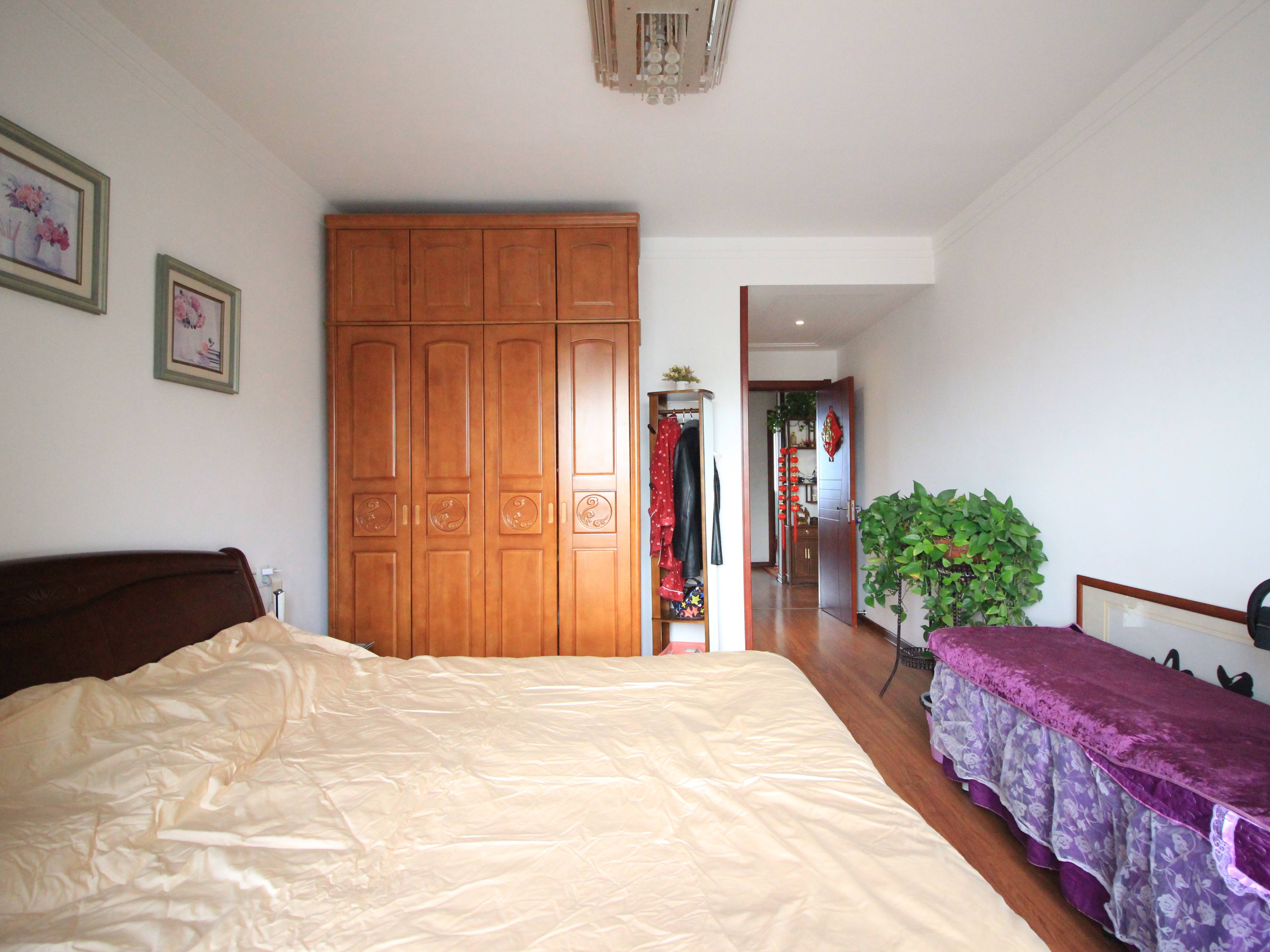 绿地新里梵尔赛公馆