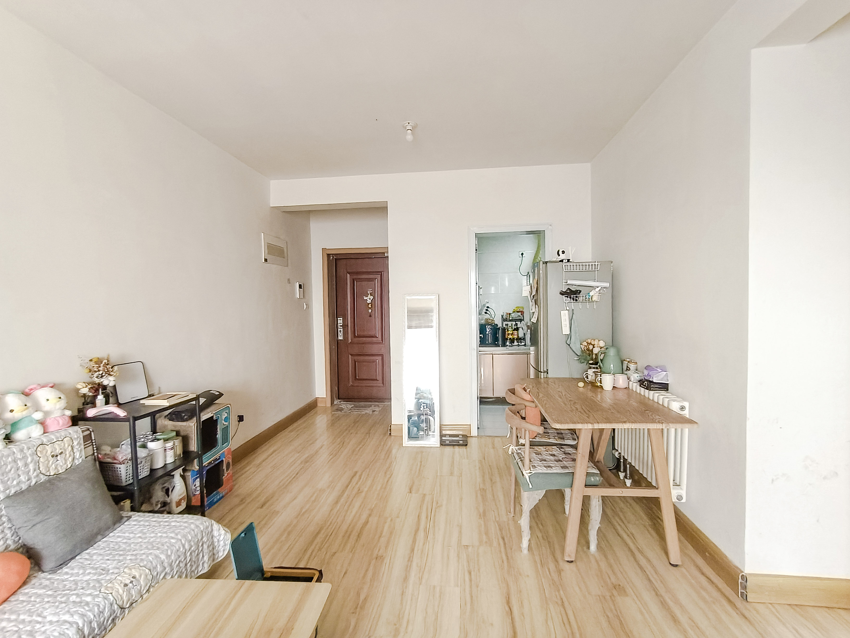 天鸿万象新天万卷府