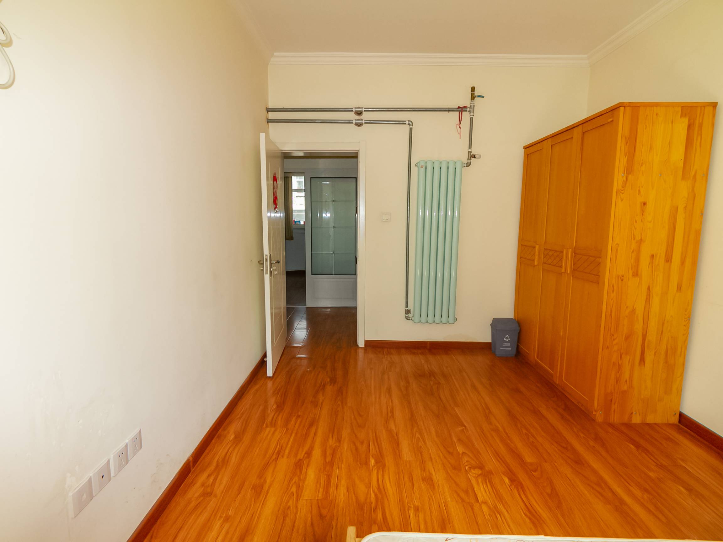  建国小经六路单位宿舍 南北