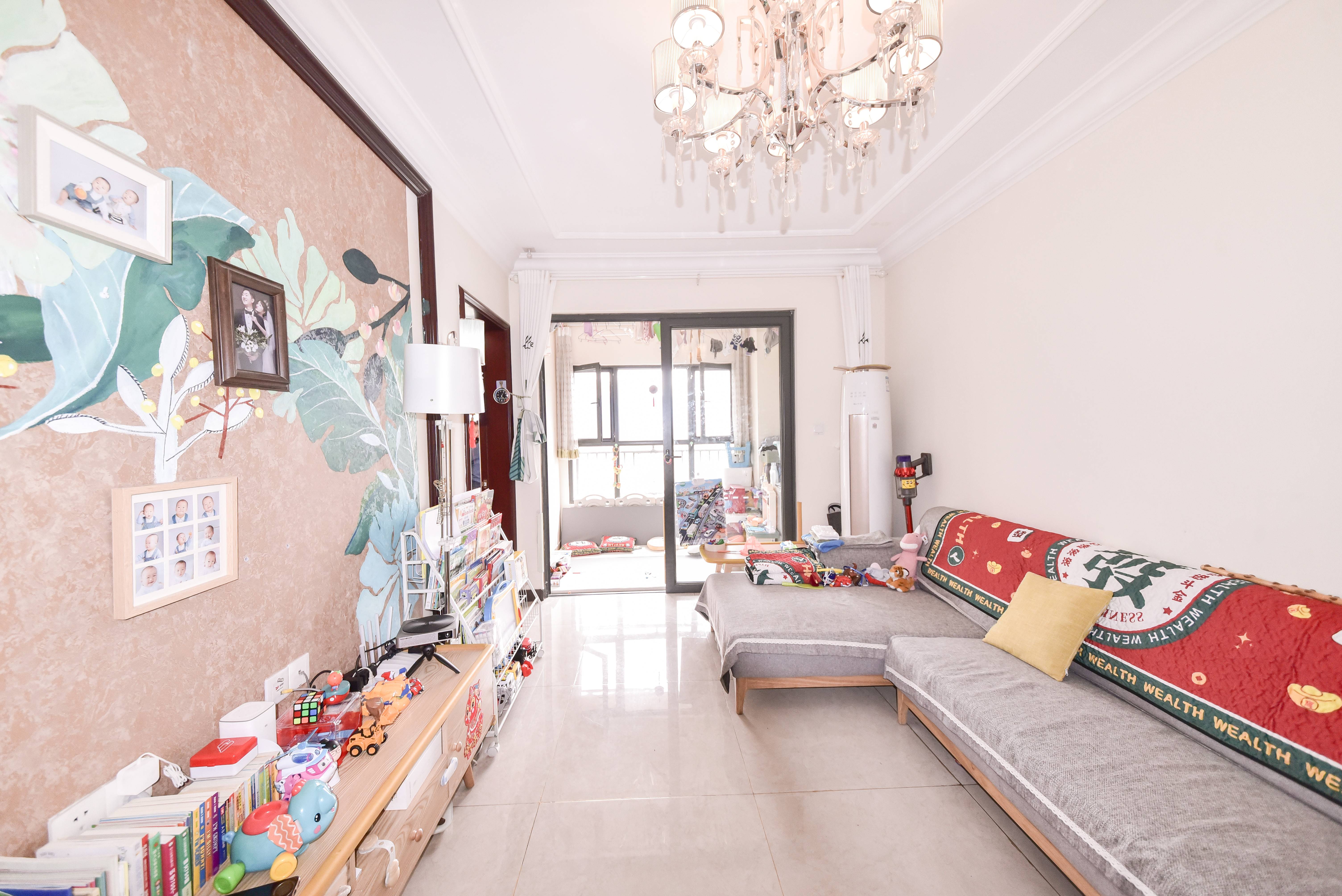  恒大奥东新都 南北