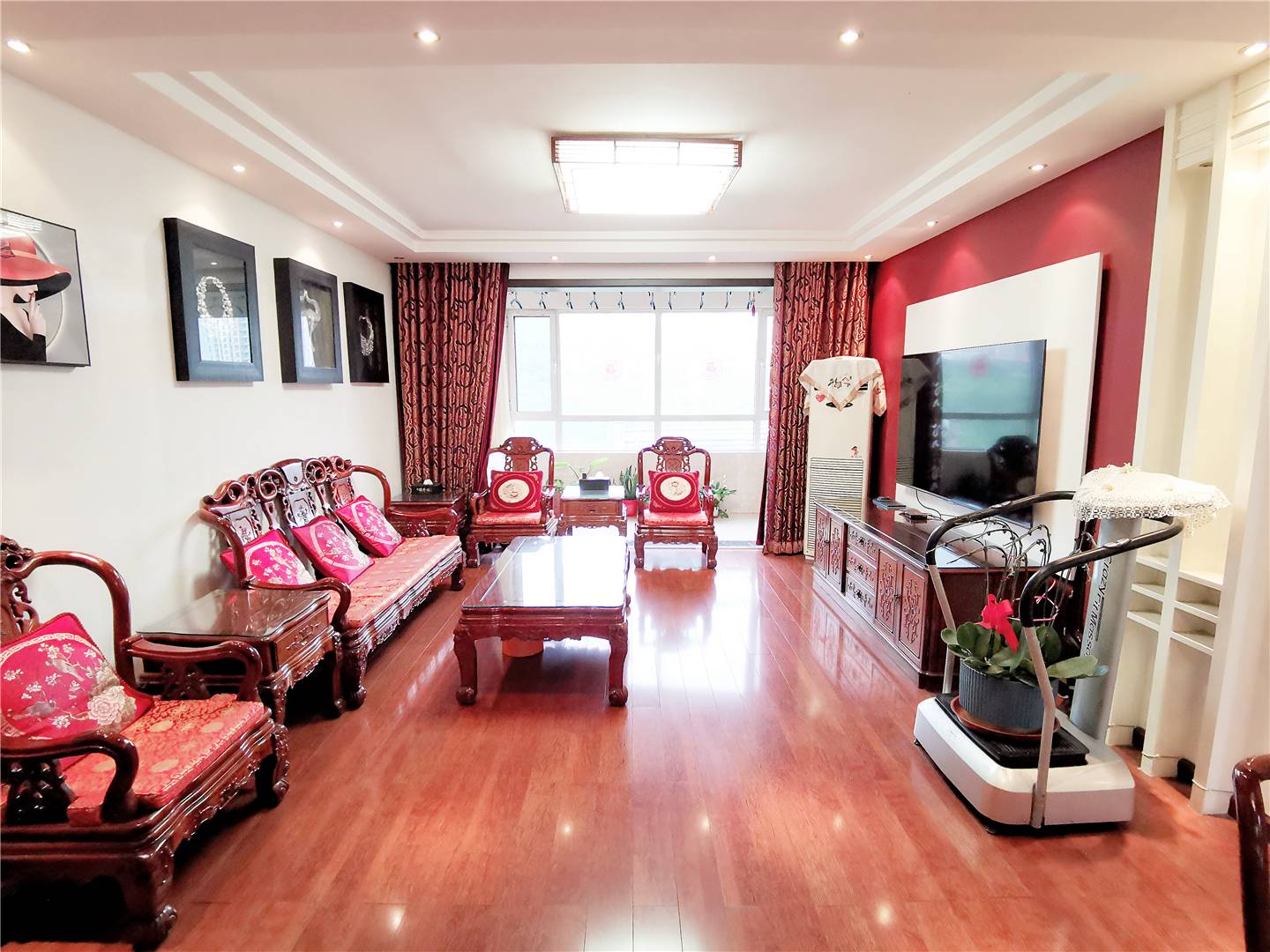  鲁能领秀城B区（十一区） 南北