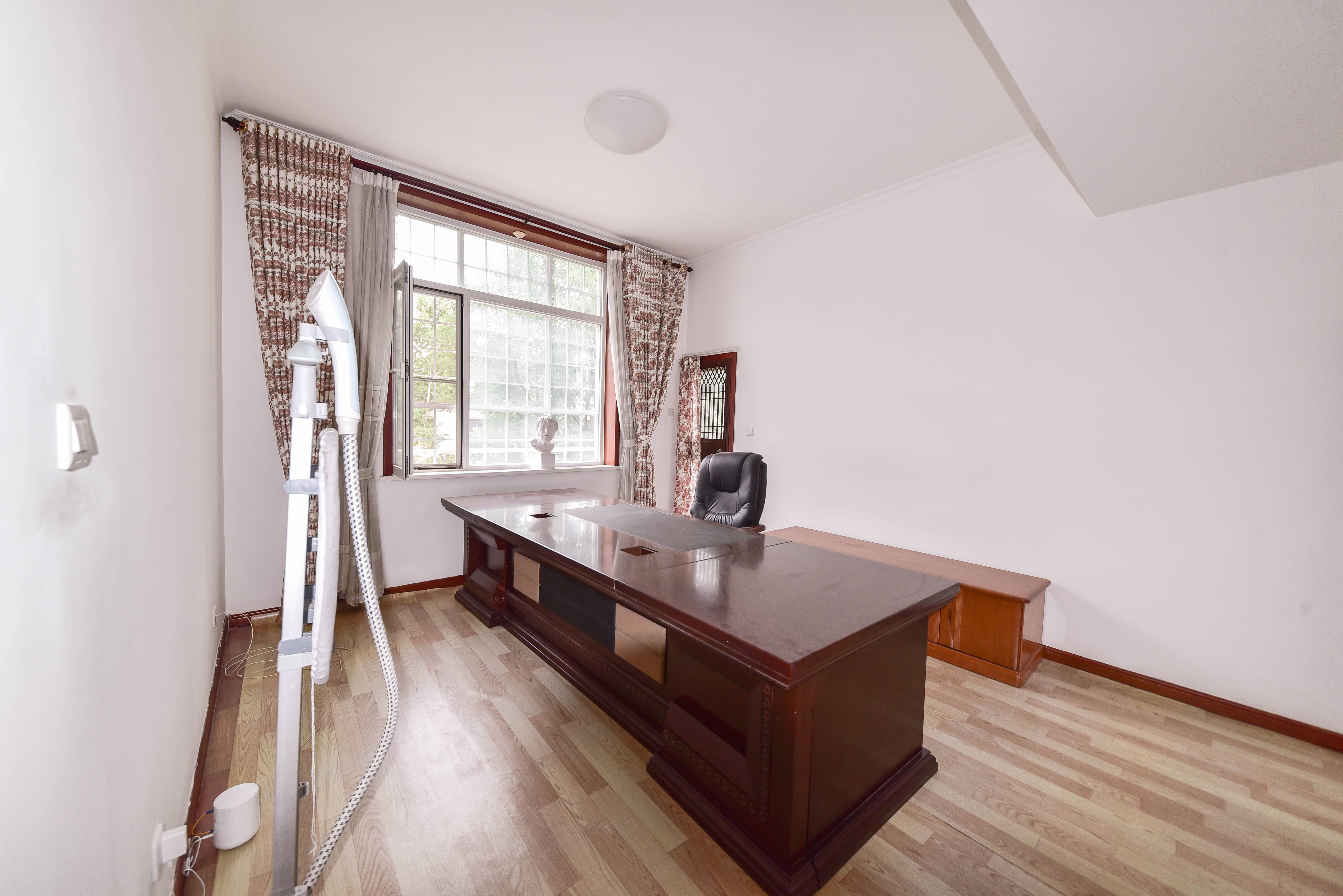 鲁信蟠龙山花园