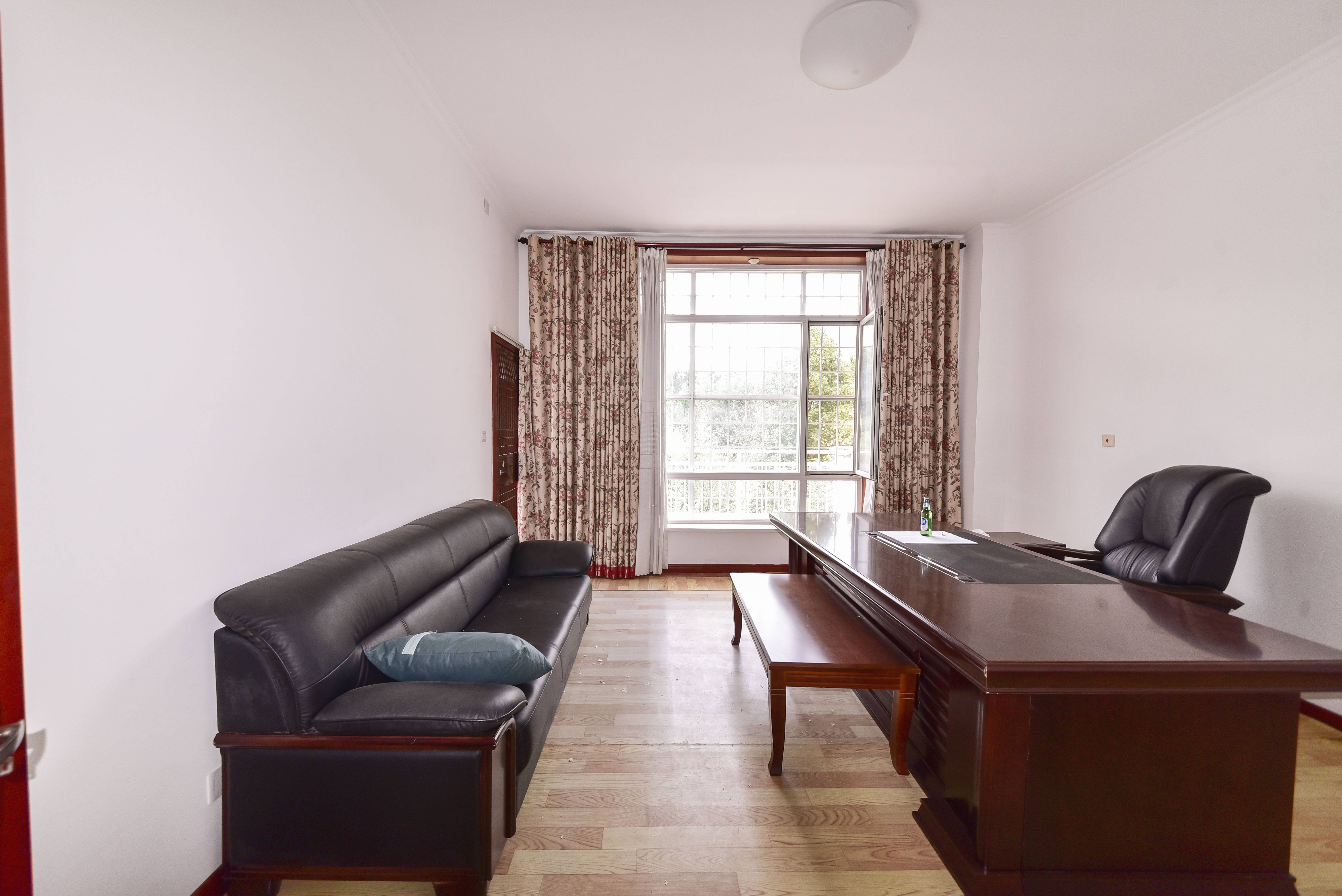 鲁信蟠龙山花园