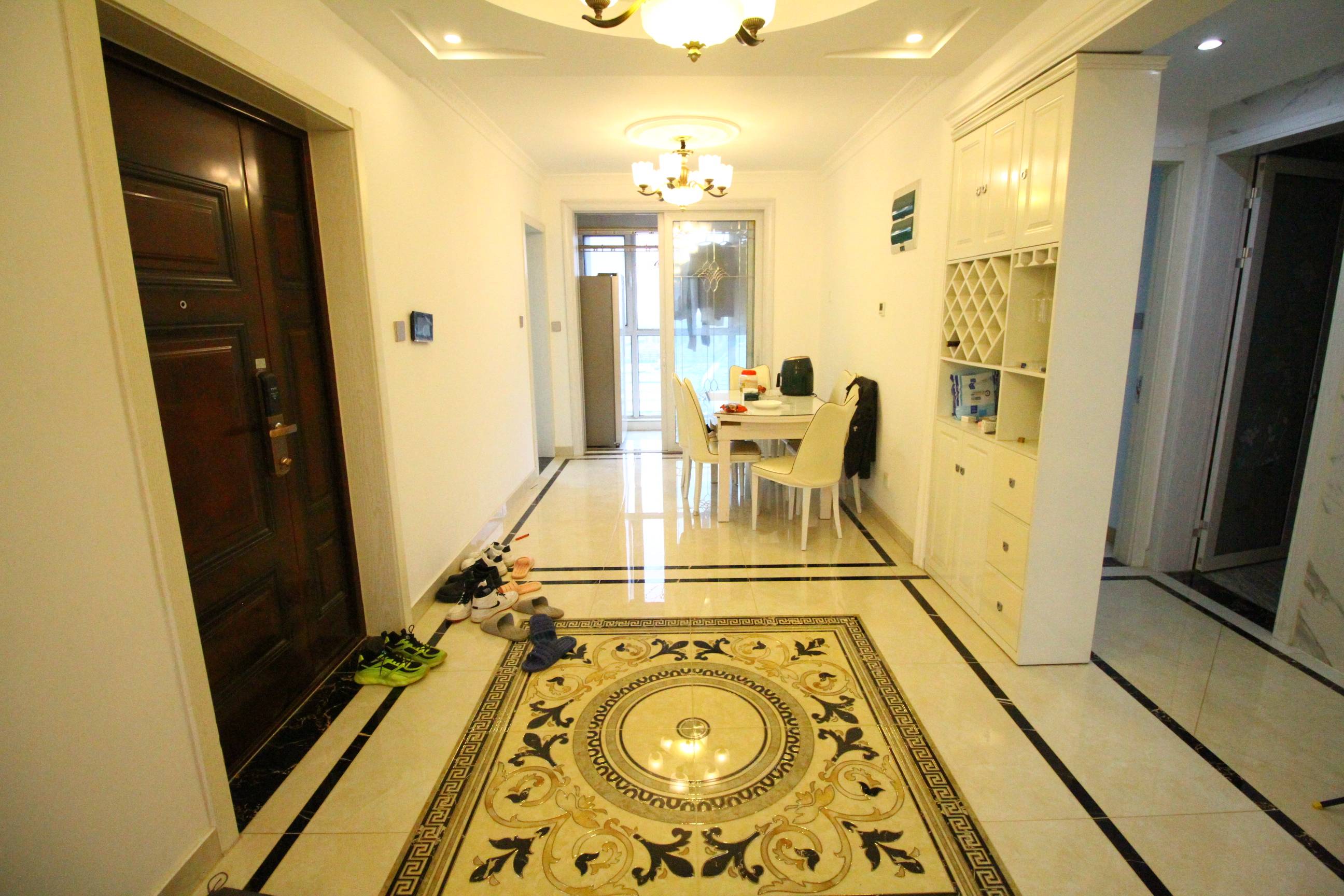 海尔云世界滟澜公馆花园