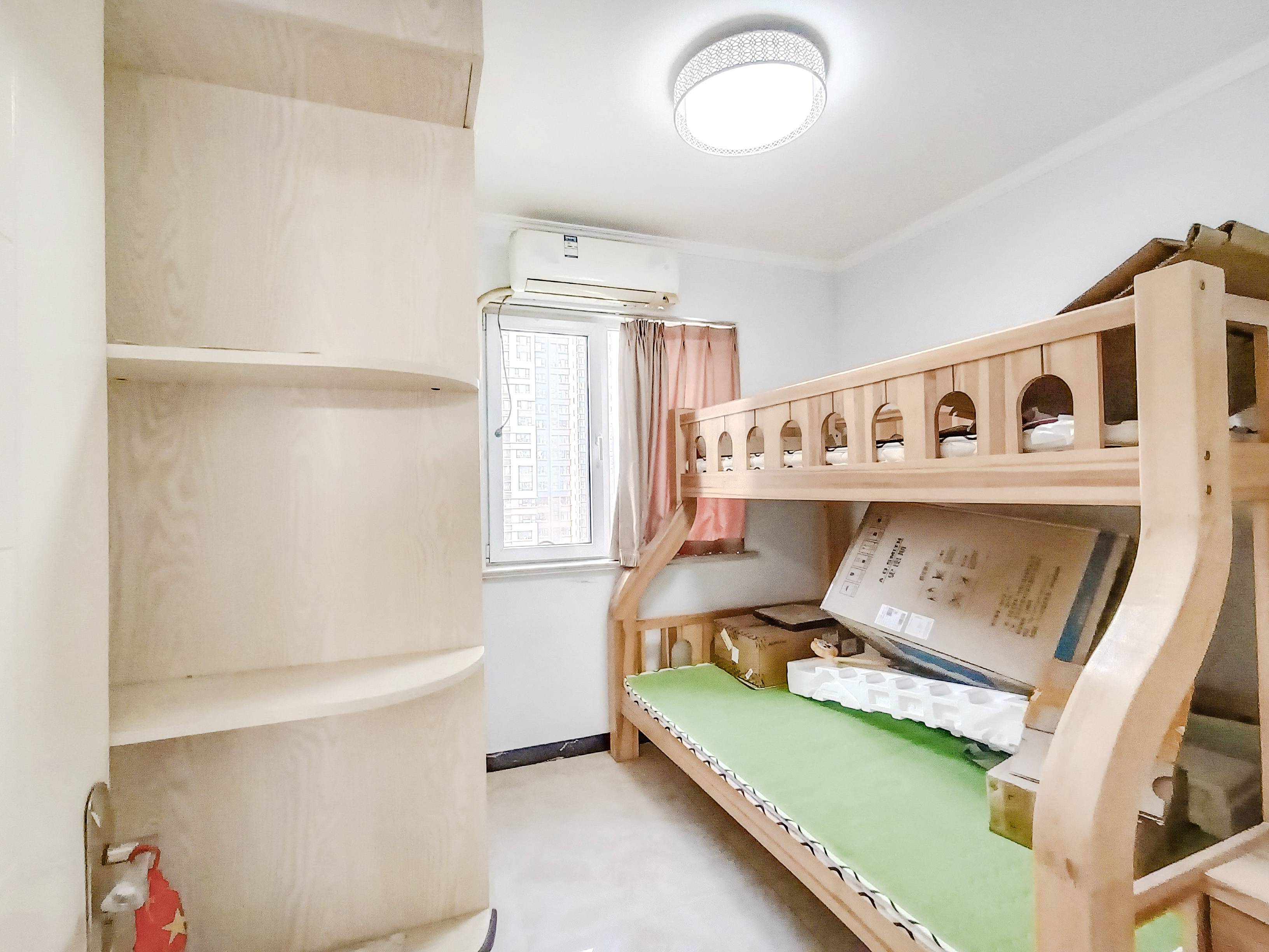 天鸿万象新天哈佛郡