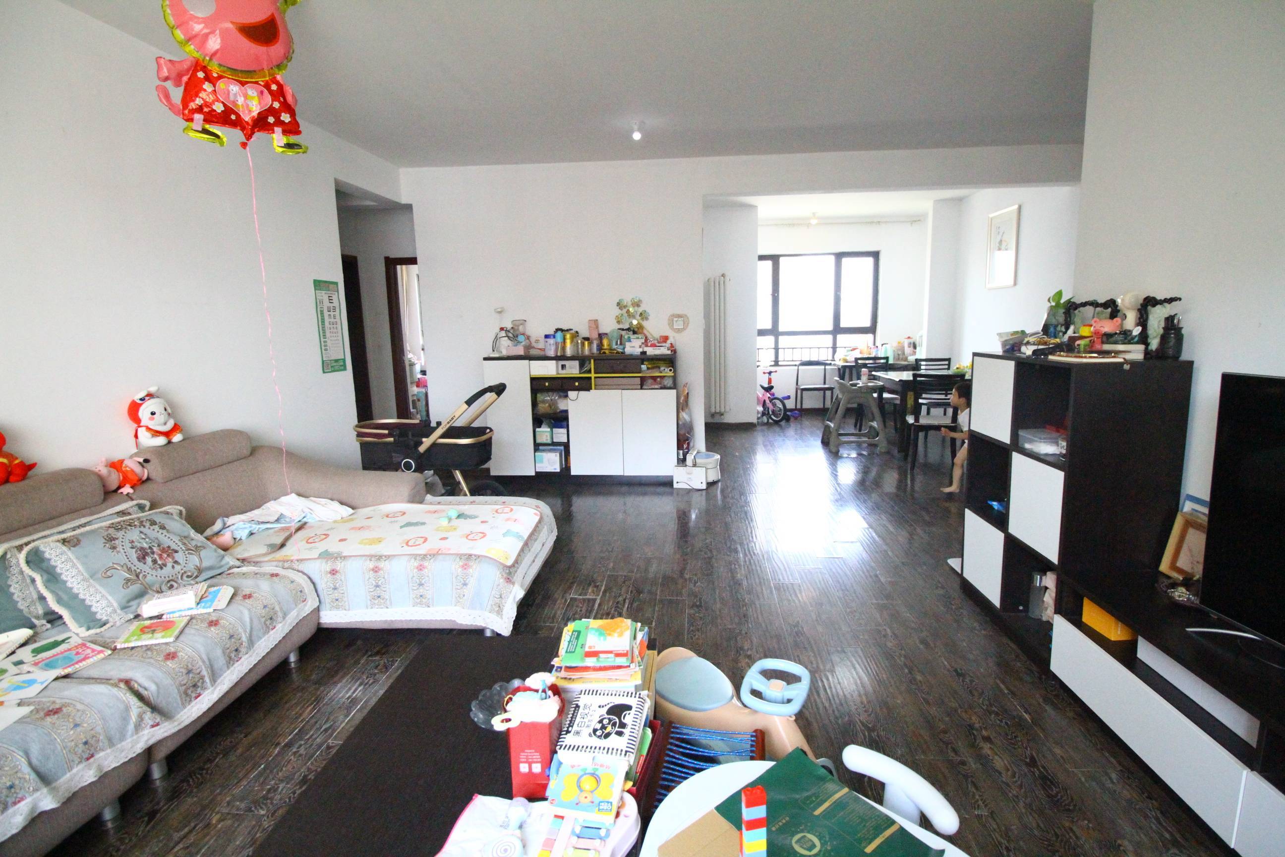 名辉豪庭，好房急售141平改善三居室，好楼层，好位置