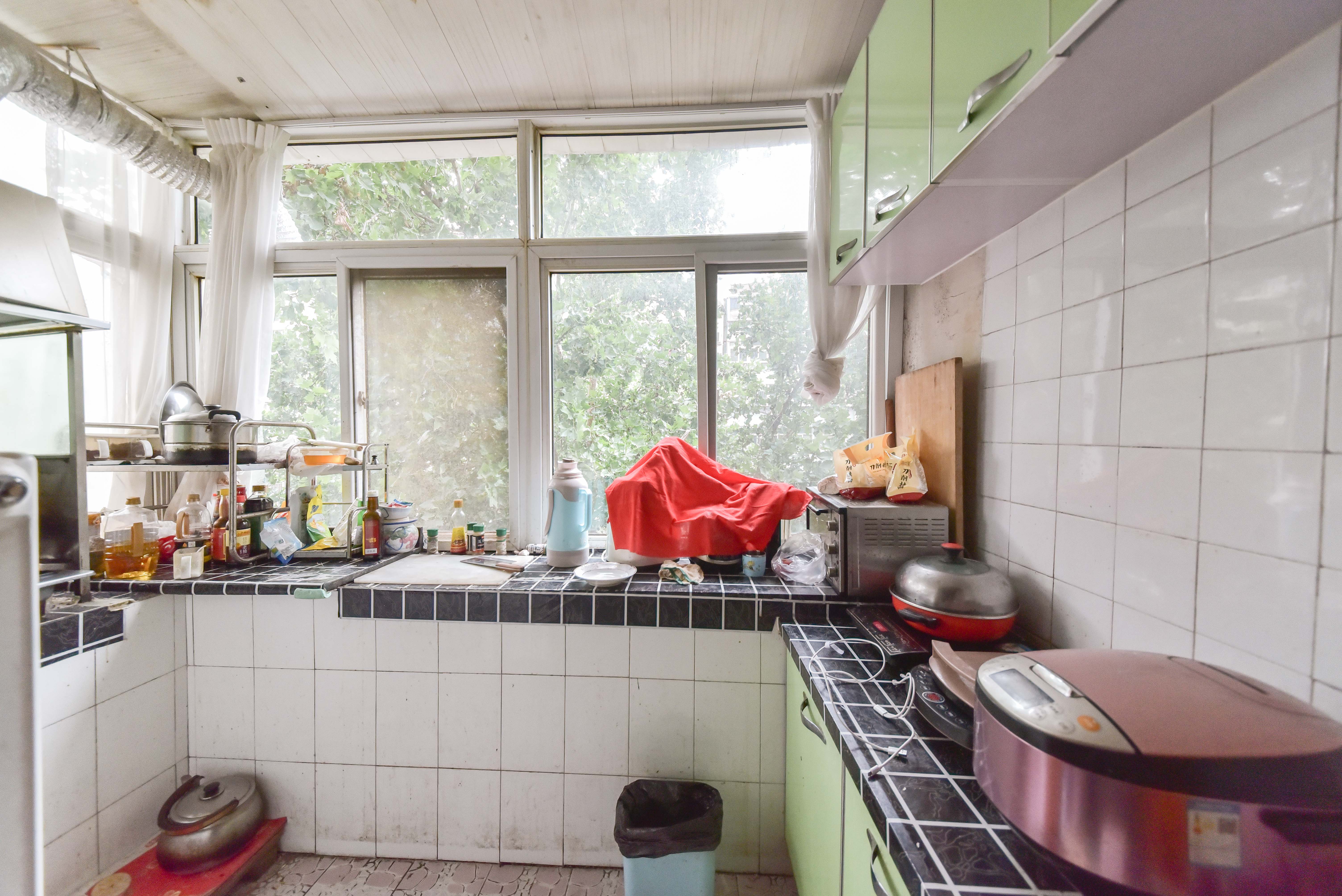 南券门巷小区(趵突泉南路16号)