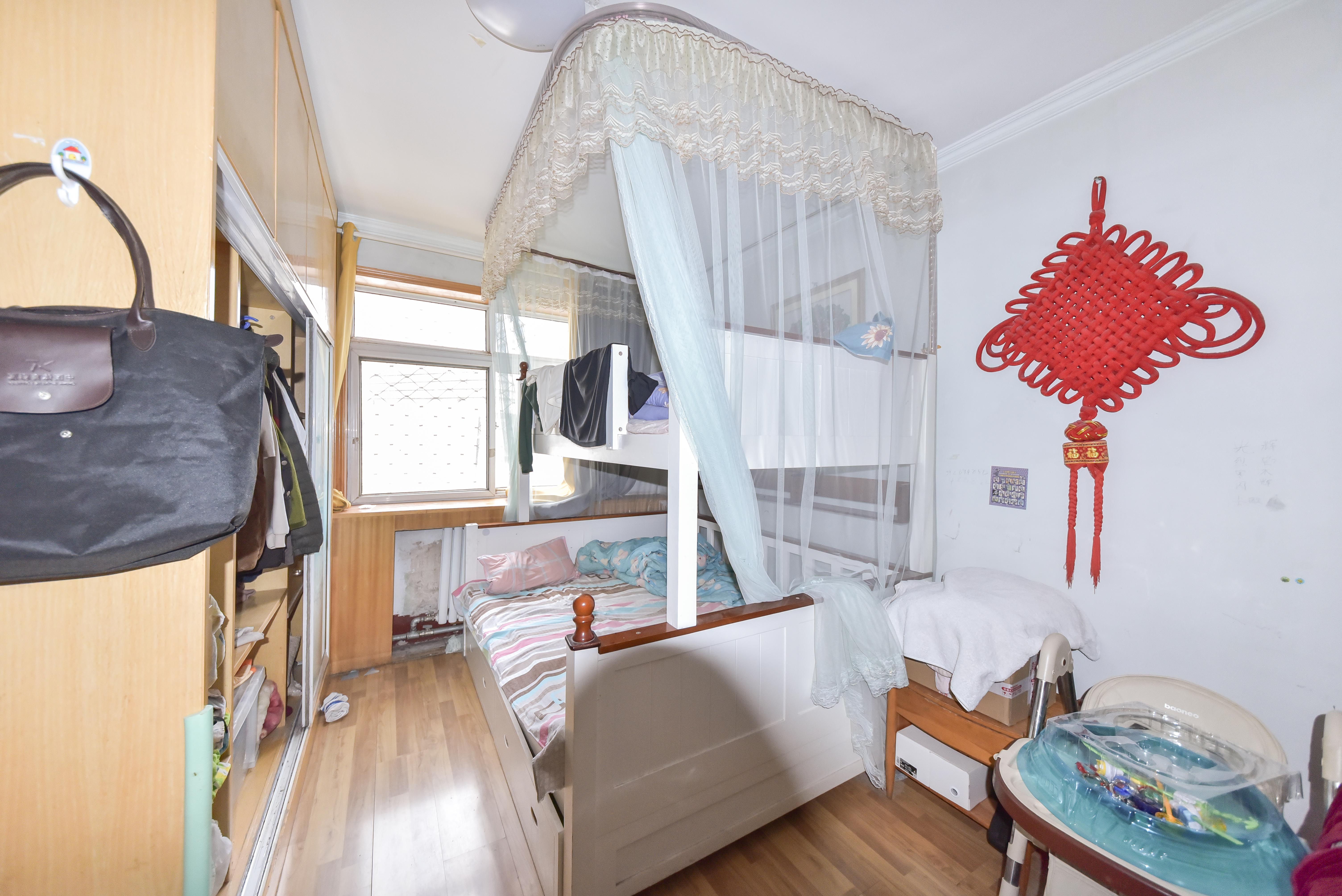 南券门巷小区(趵突泉南路16号)