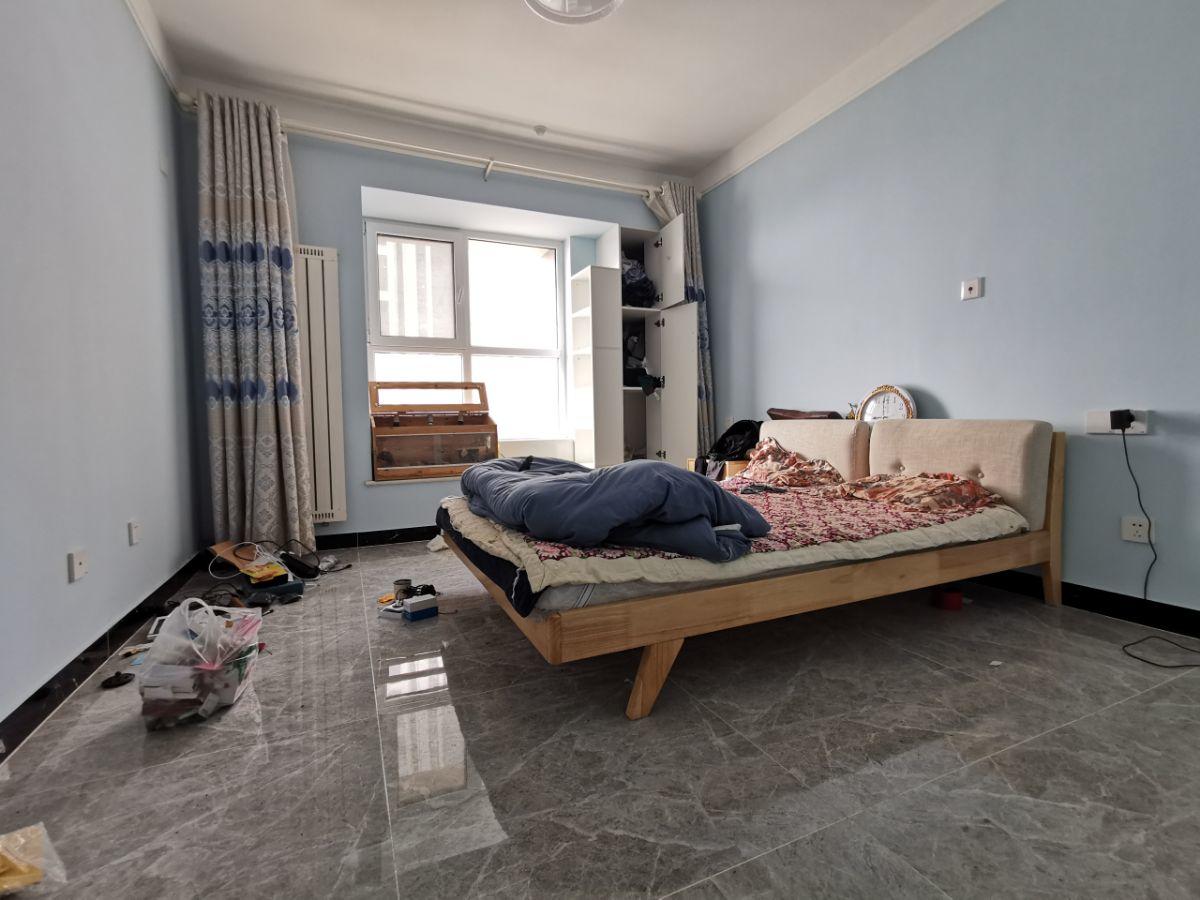 绿地新里香榭丽公馆