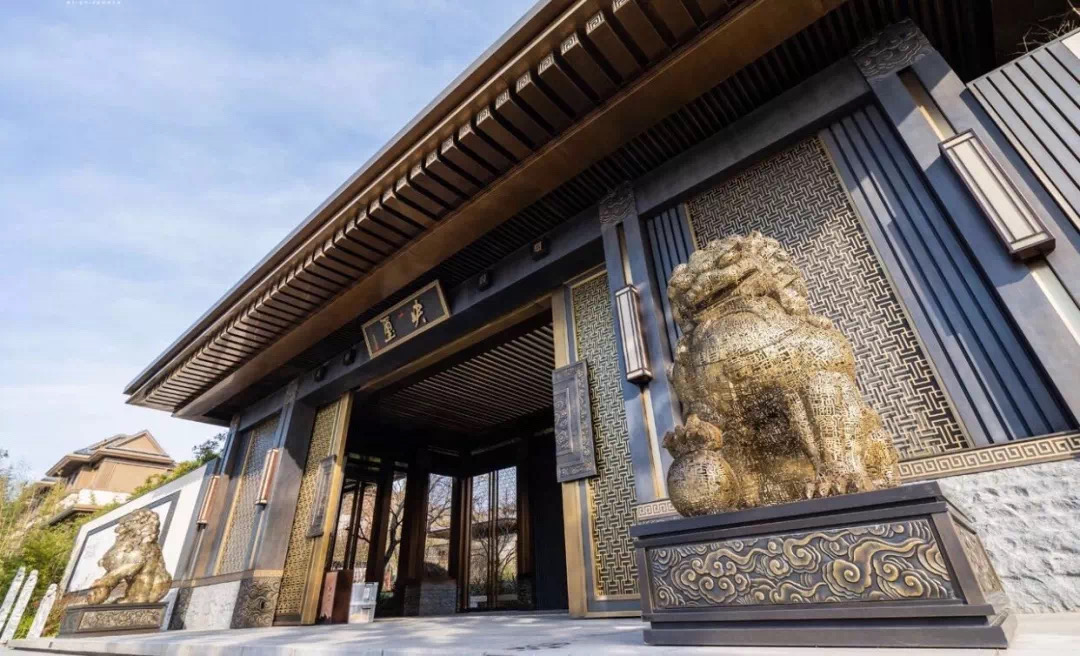 央玺